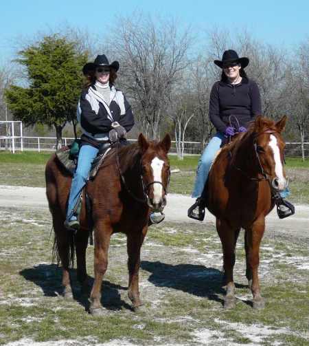 Elisabeth and Christine go horseback riding.